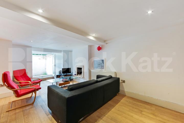 Duplex apartment with charming patio garden   Summerley Street, Earlsfield